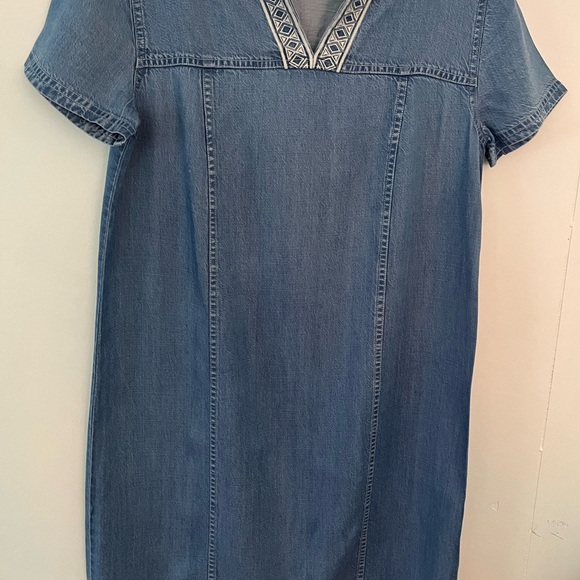 Southern Tide 100% Tencel Holly Embroidered Chambray Light Indigo Dress Size XS - Picture 15 of 16